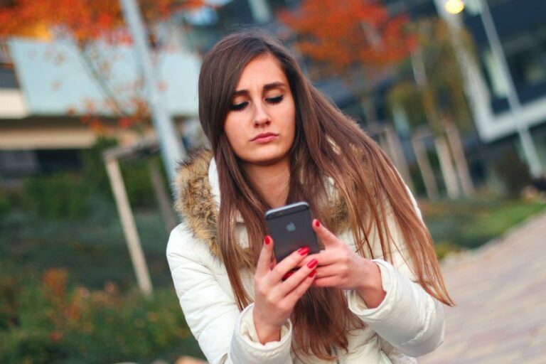 Self-Described “Nasty Woman” Scared To Text First